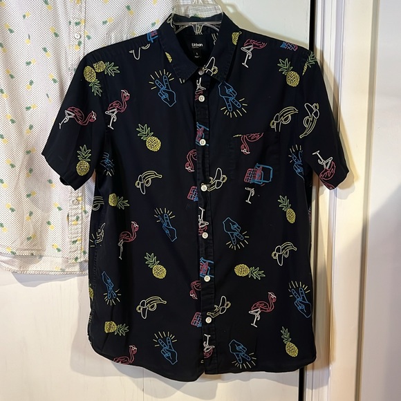 Urban Pipeline Flamingo and Apt. 9 Pineapple short sleeves shirts - Picture 5 of 13